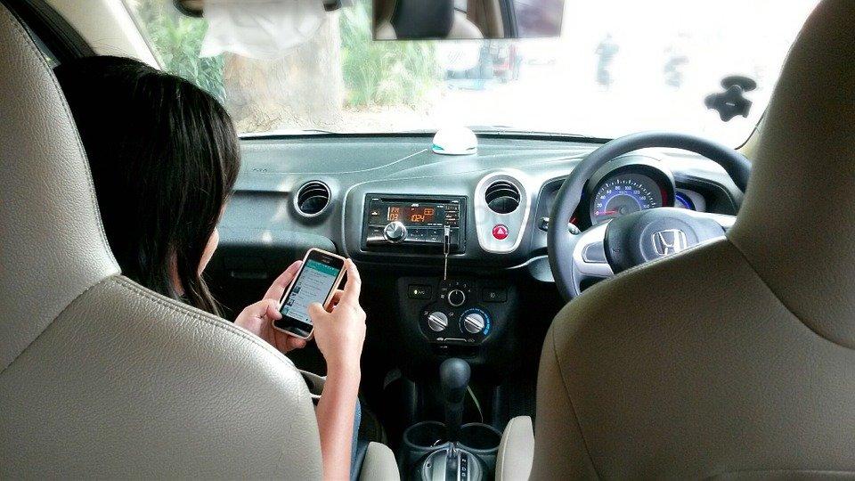Les 5 meilleurs adaptateurs auxiliaires pour Bluetooth dans les voitures