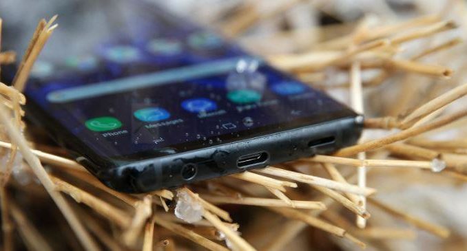 Comment réparer le Samsung Galaxy S9 avec l'erreur "Malheureusement, les contacts se sont arrêtés" (étapes faciles)