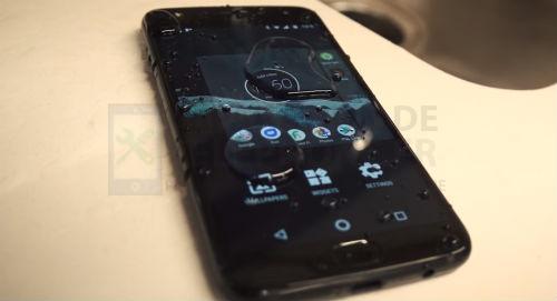 Comment réparer un smartphone Moto X4 qui reste bloqué sur l'écran noir de la mort [Guide de dépannage] ?