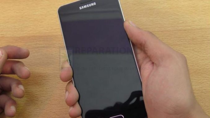 Le Samsung Galaxy A5 ne se recharge plus et affiche l'erreur "humidité détectée" [Guide de dépannage].